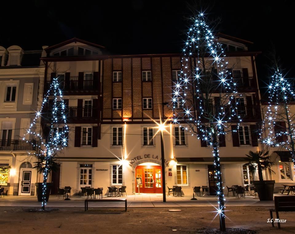 Hôtel-Restaurant de La Paix Saint-Palais  Exterior foto